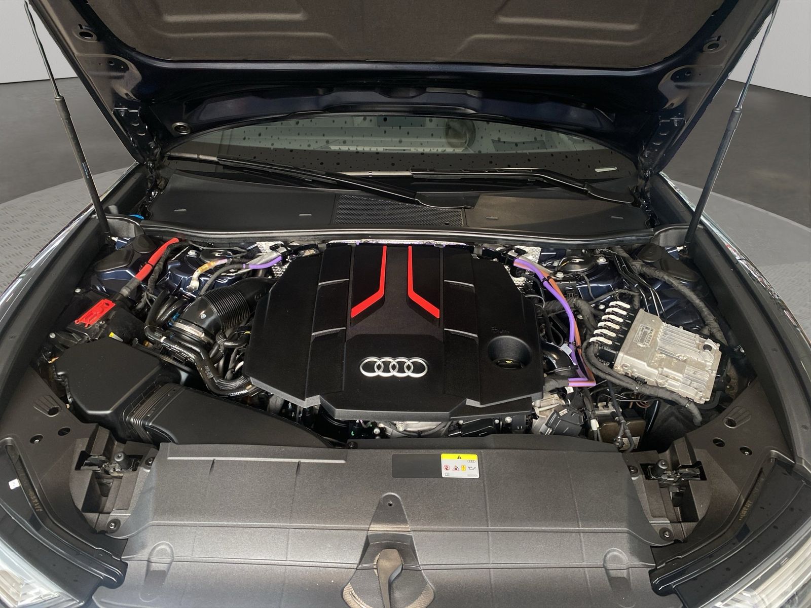 Audi S6 Avant (AHK.HD-MATRIX LED.PANO.SHZ v+h.PDC plu foto 15