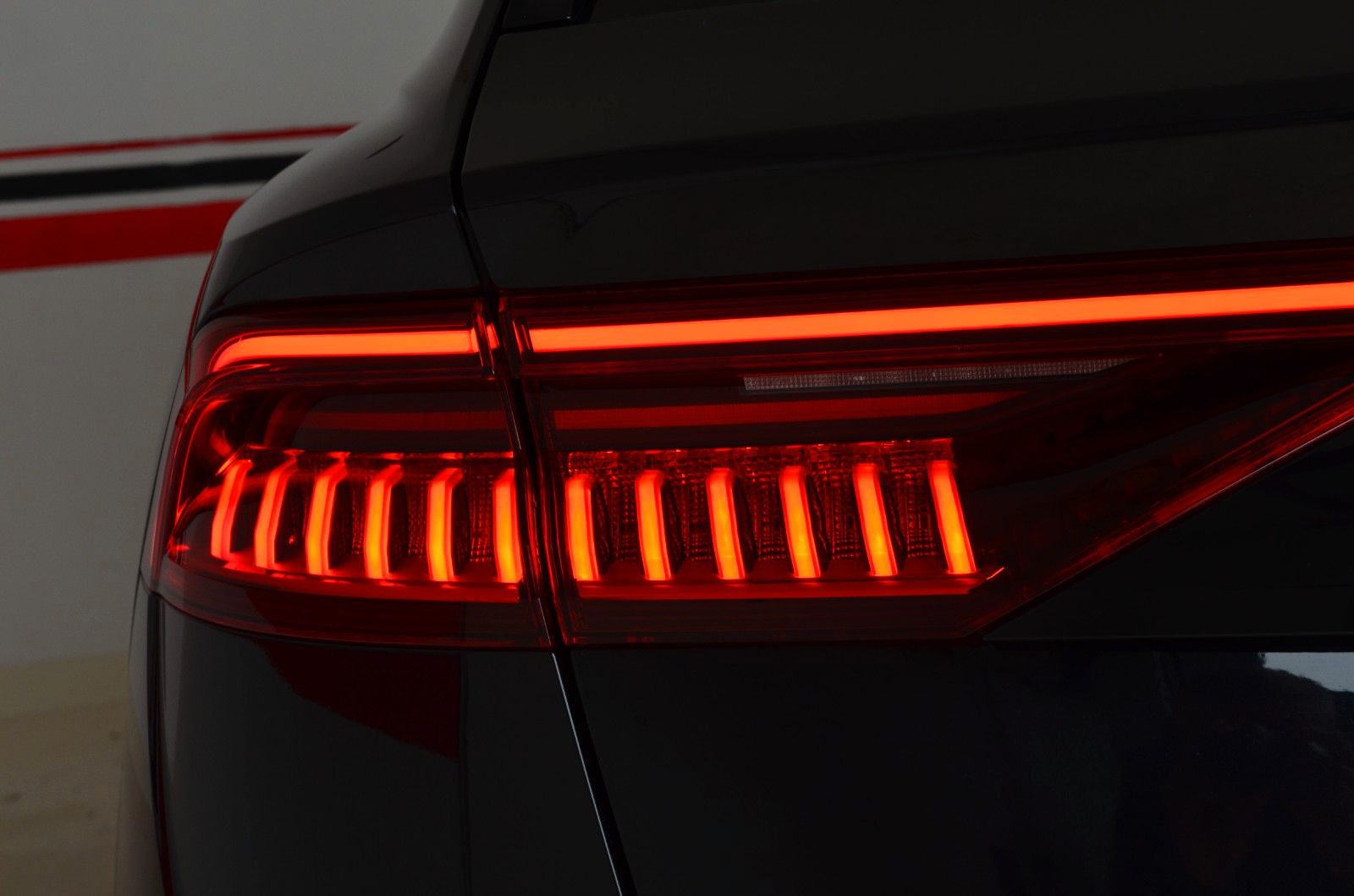 Audi Q8 50 TDI quattro 3x S-line Plus |Matrix |22`Alu foto 5