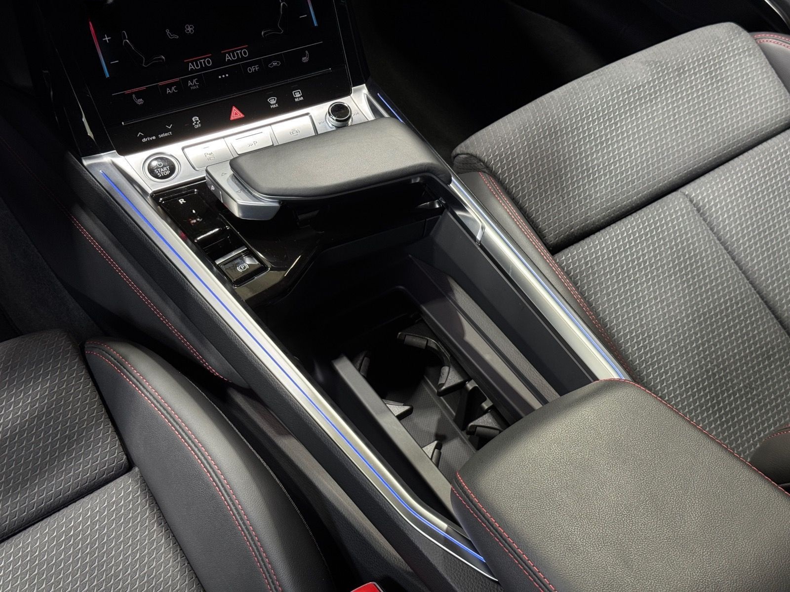 Audi Q8 Sportback e-tron S-Line Edition 55 | PANO foto 11