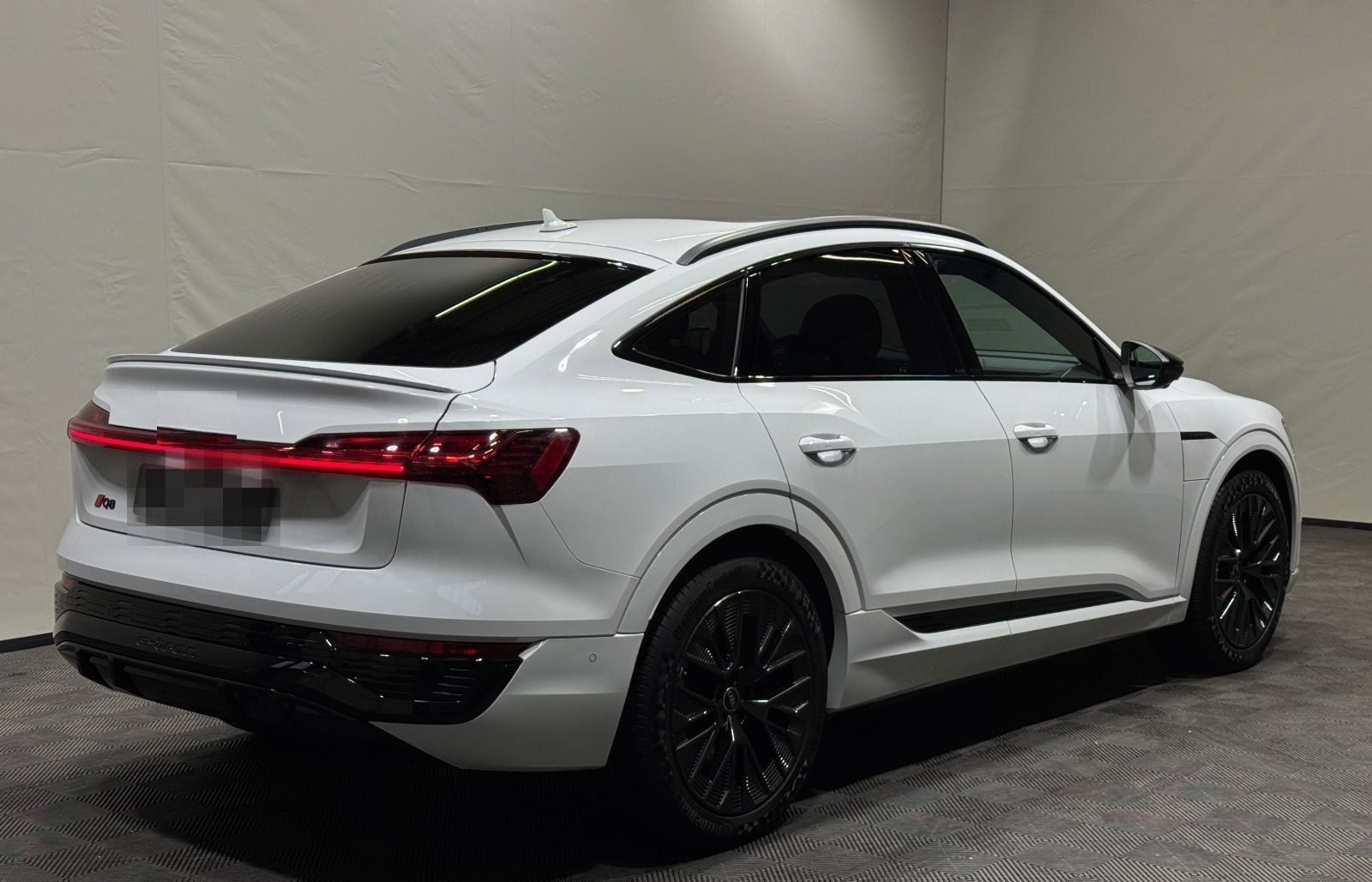 Audi Q8 Sportback e-tron S-Line Edition 55 | PANO foto 15