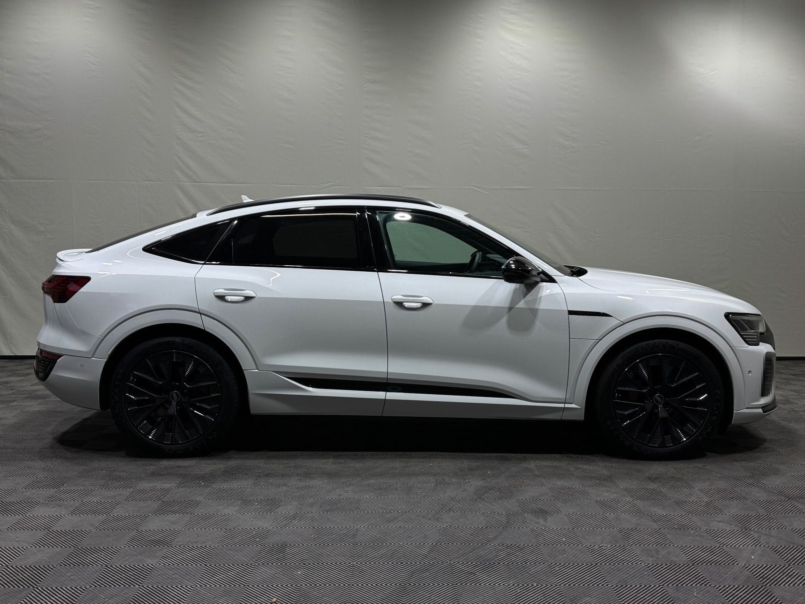 Audi Q8 Sportback e-tron S-Line Edition 55 | PANO foto 16