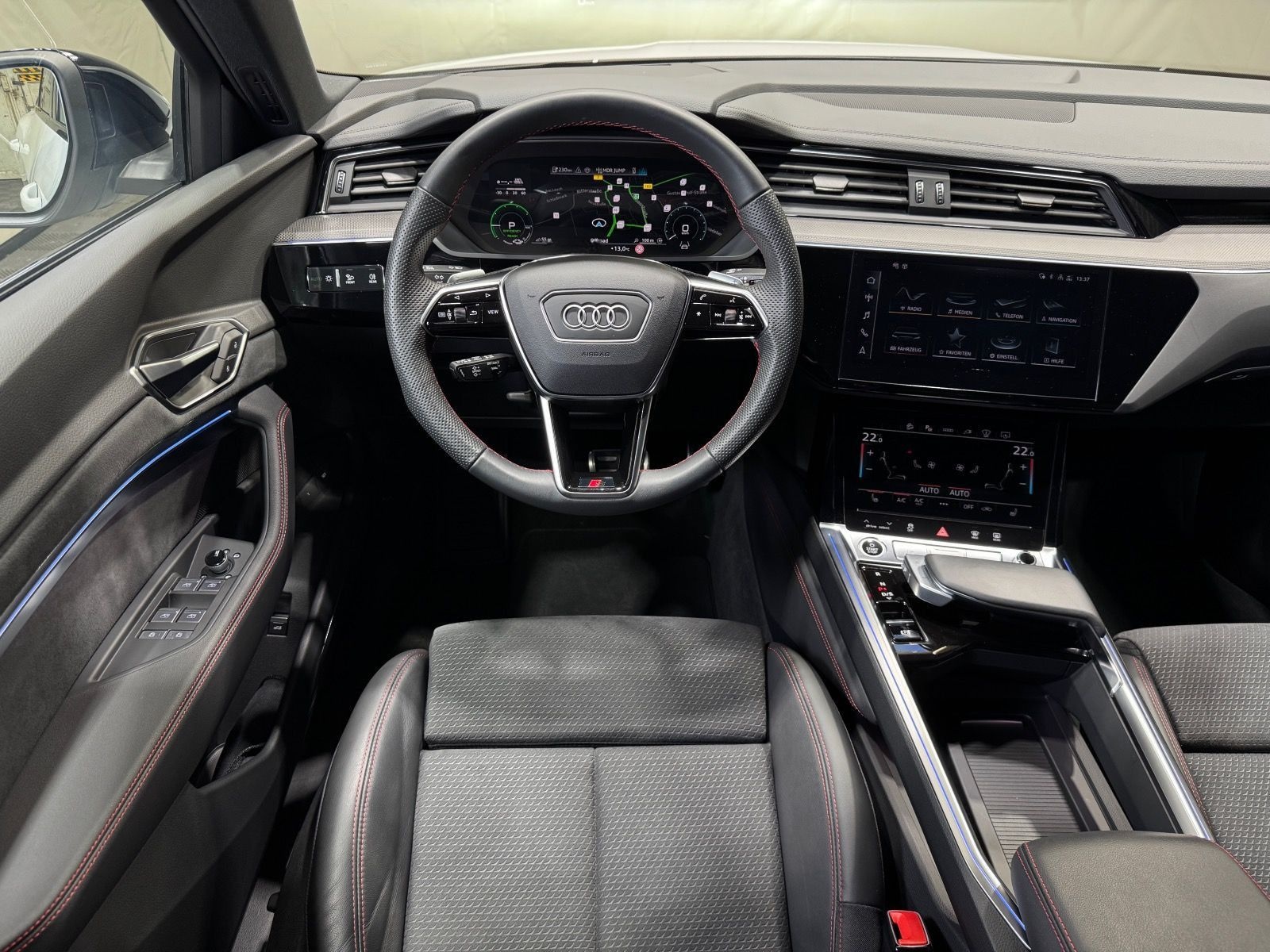 Audi Q8 Sportback e-tron S-Line Edition 55 | PANO foto 5