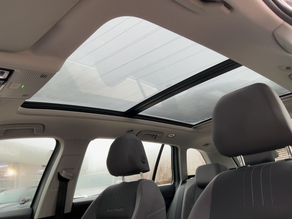 Volkswagen Golf VIII Alltrack TDI DSG MATRIX+AHK+PANO+STHZG foto 18