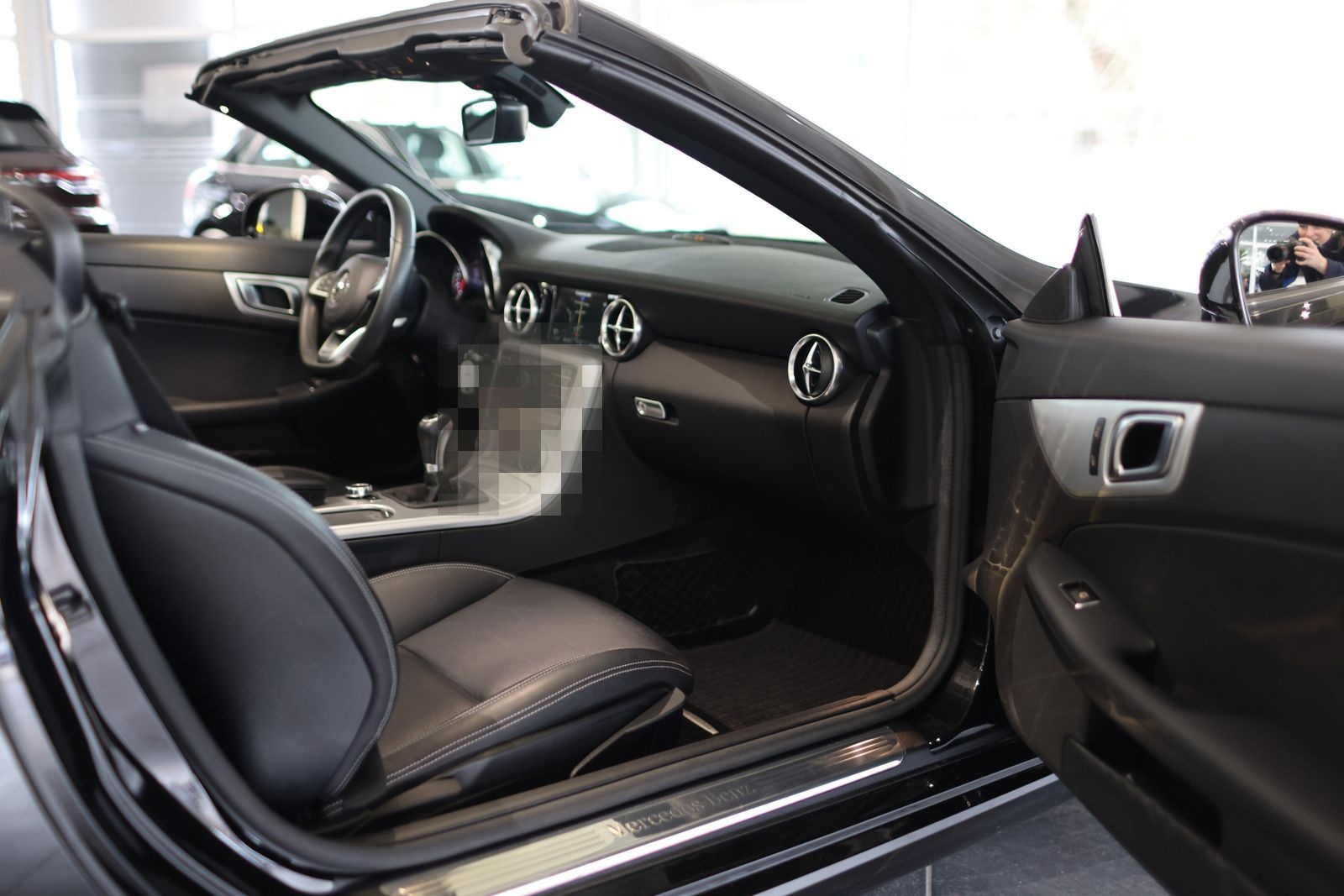 Mercedes-Benz SLC 200 AIRSCARF / TOTWINKEL / LEDER / NAVI foto 12