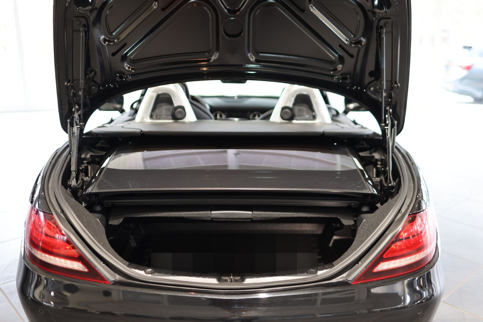 Mercedes-Benz SLC 200 AIRSCARF / TOTWINKEL / LEDER / NAVI foto 19