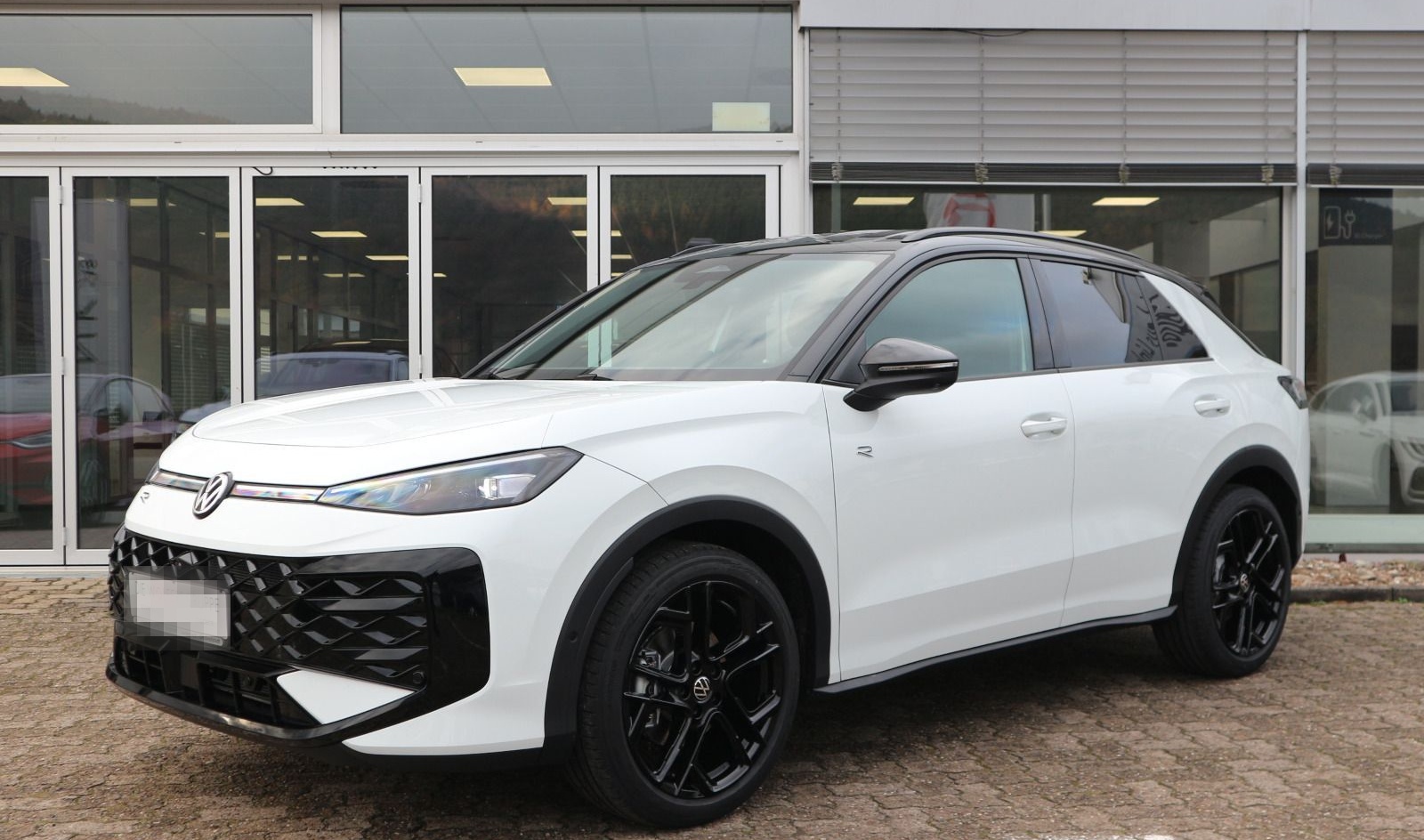Volkswagen T-Roc R-Line 1.5 eTSI OPF 110 kW (150 PS) DSG *W foto 2