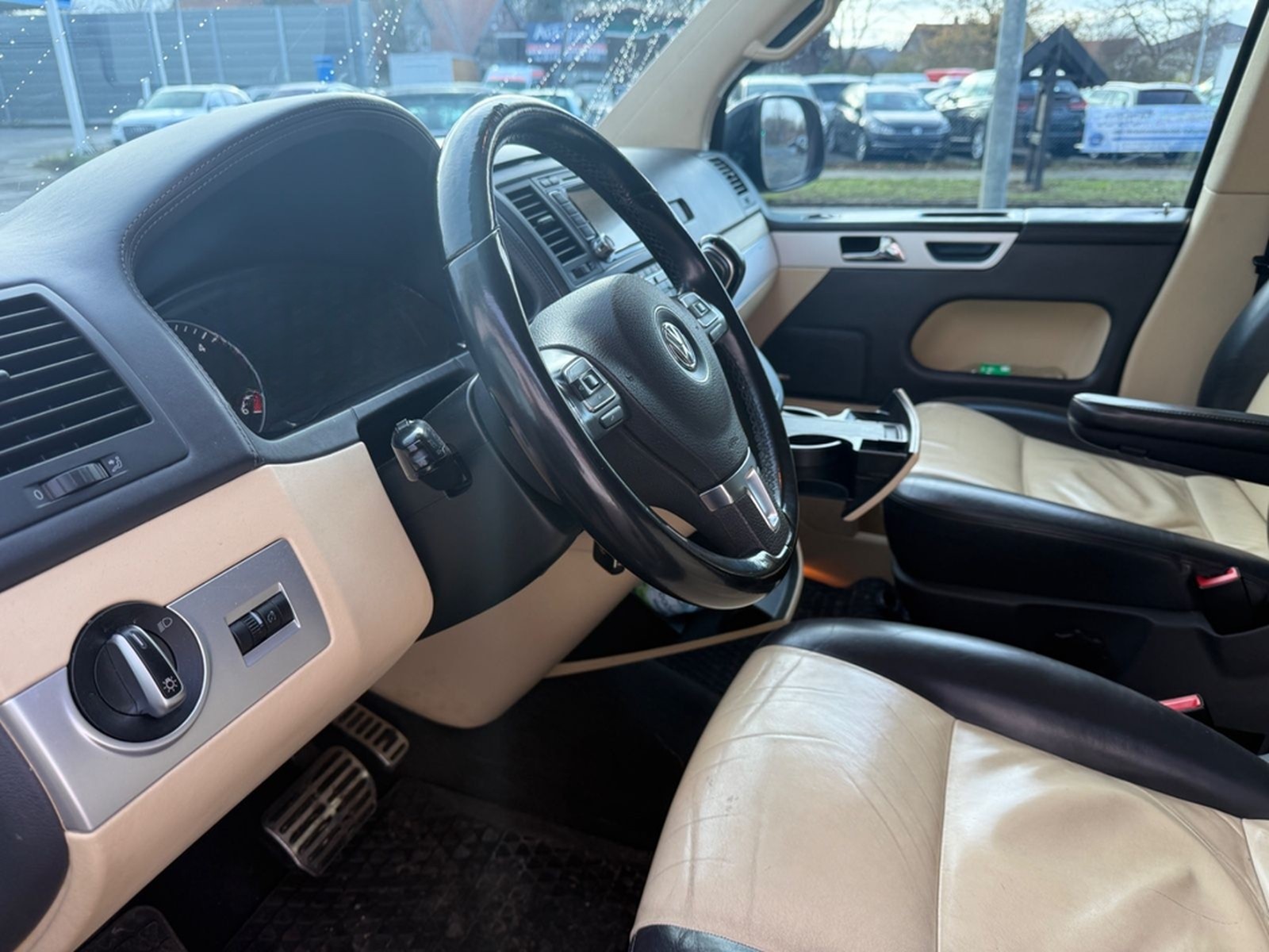 Volkswagen T5 Multivan Highline ATM-VW/KAMERA/NAVI/STANDHEI foto 24