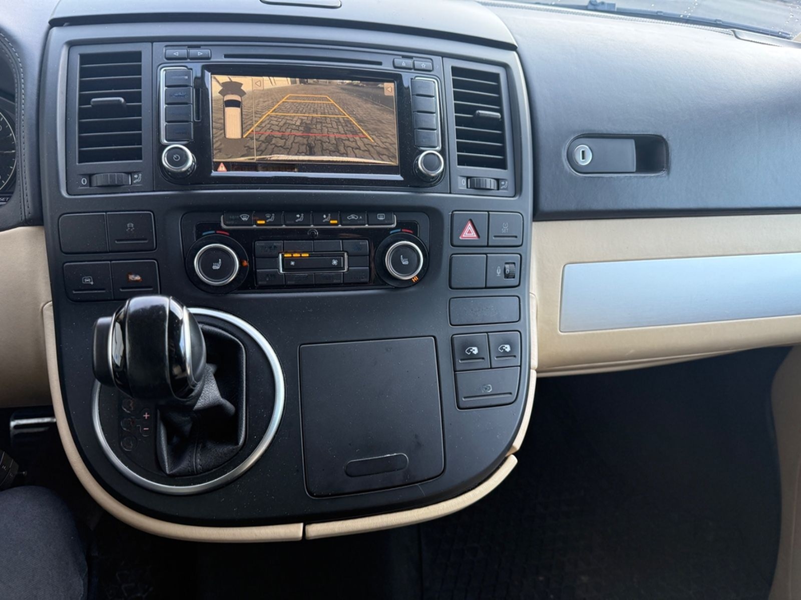 Volkswagen T5 Multivan Highline ATM-VW/KAMERA/NAVI/STANDHEI foto 26