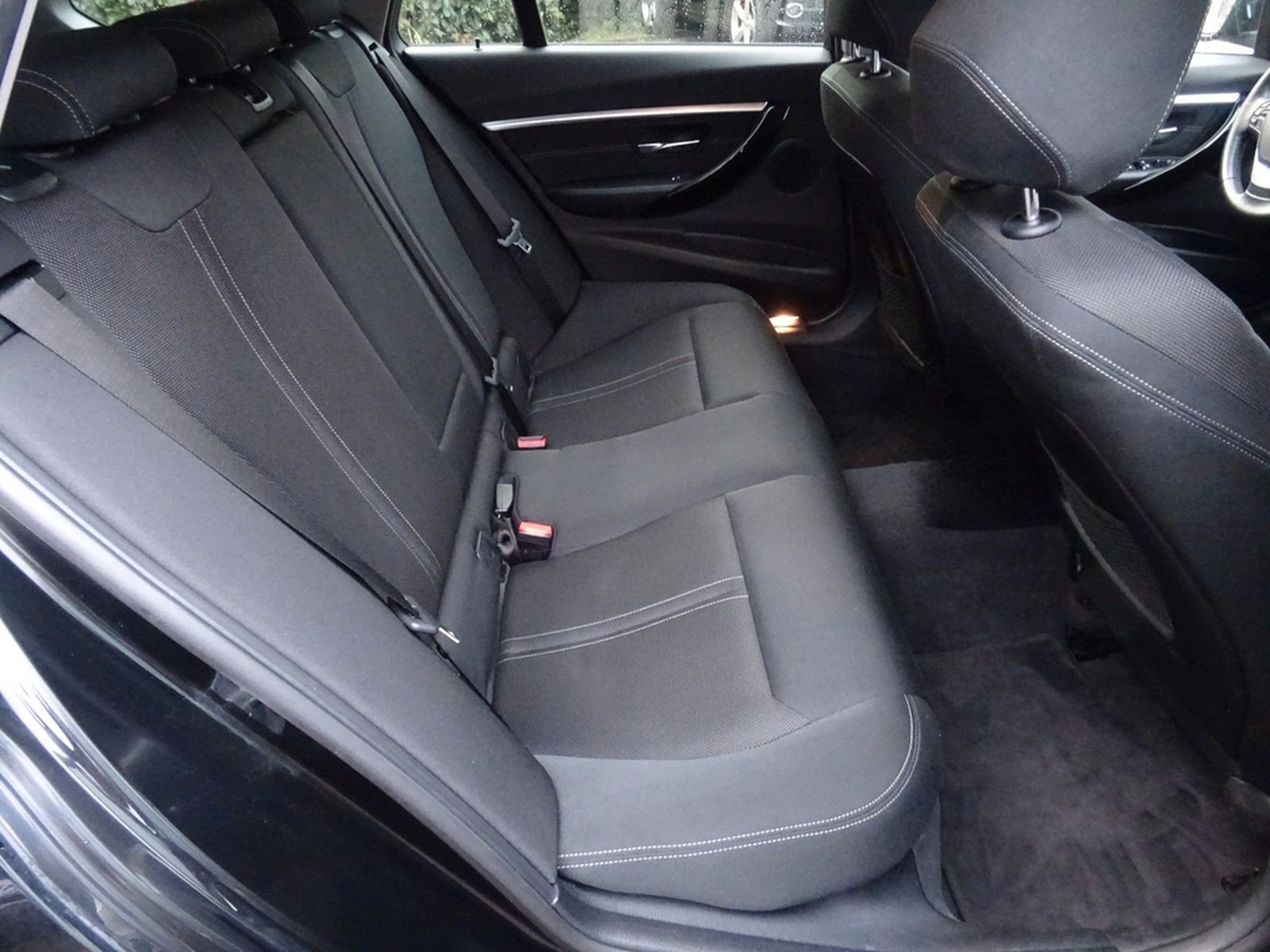 BMW 340i Touring Sport Line LED NAVI KAMERA SHZ PDC foto 17