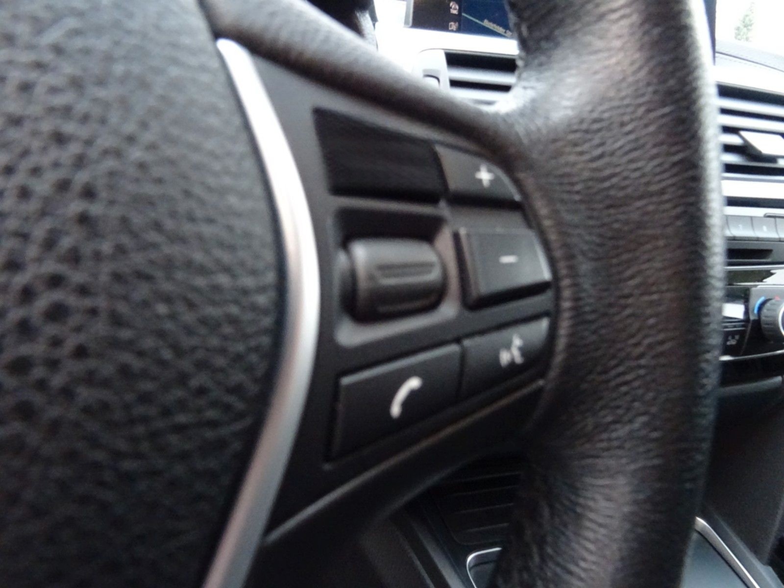 BMW 340i Touring Sport Line LED NAVI KAMERA SHZ PDC foto 24