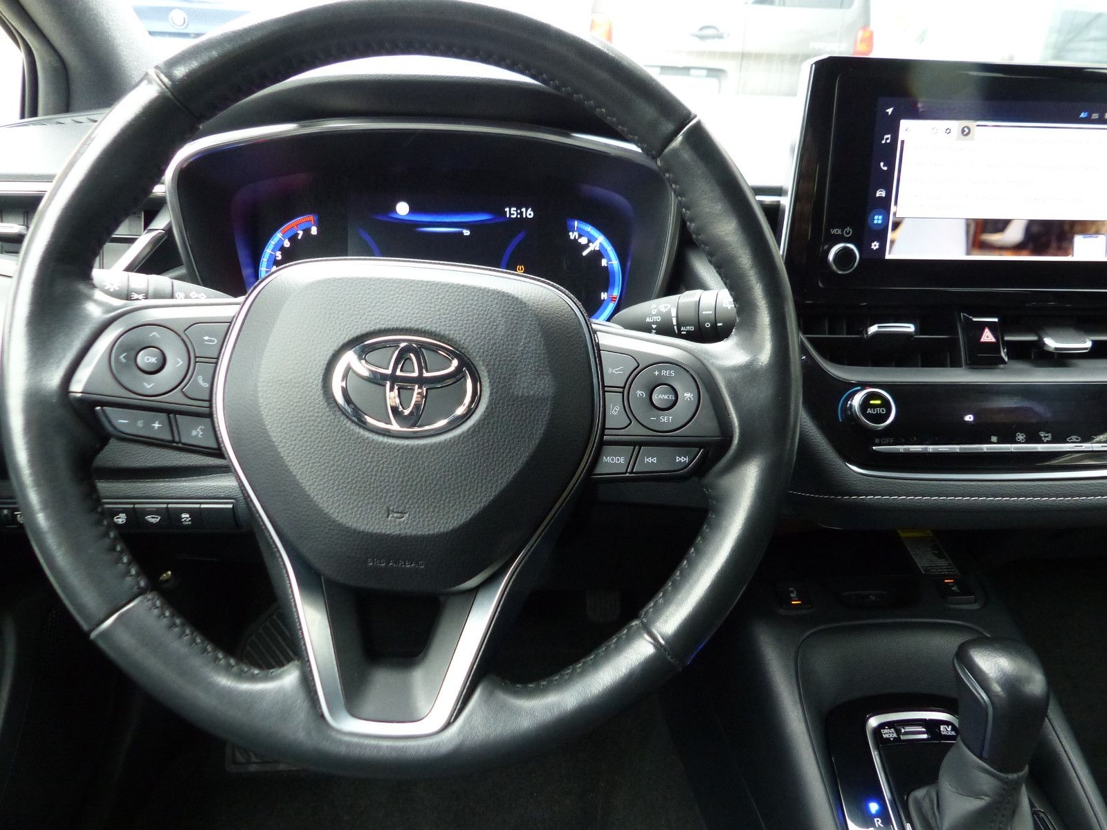 Toyota Corolla TS 2.0Hybrid TeamD Kamera Navi Totwinkel foto 13
