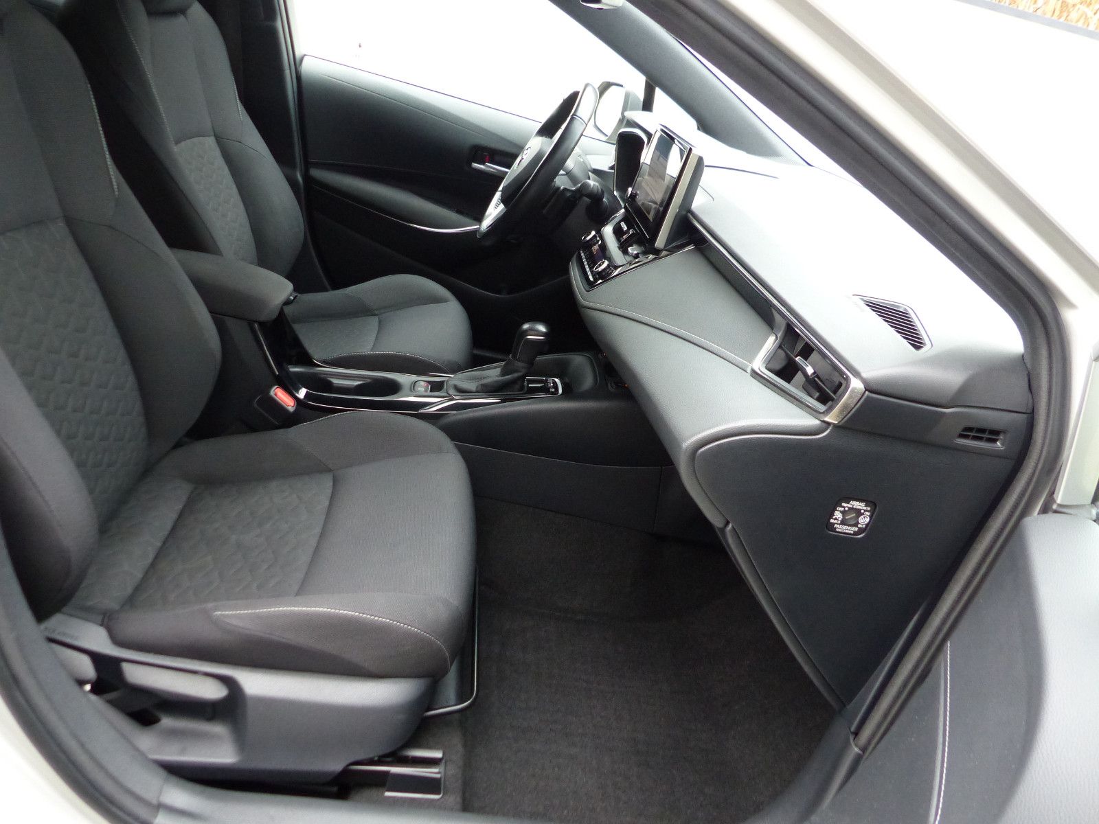 Toyota Corolla TS 2.0Hybrid TeamD Kamera Navi Totwinkel foto 6