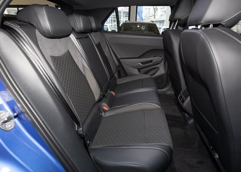 Volkswagen T-Roc 1.5 eTSI 110 kW R-Line foto 7
