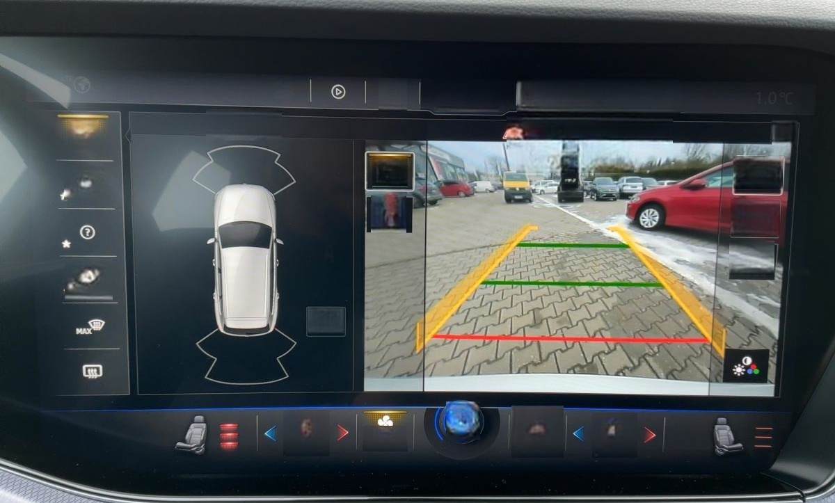 Volkswagen Touareg 3.0 TDI 4M R-LINE LED+NAVI+AHK+ACC+RFK foto 20