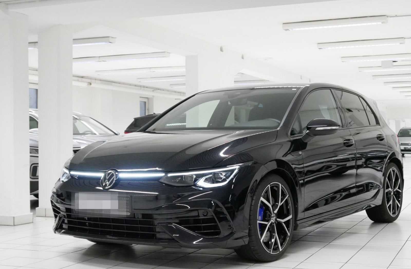Volkswagen Golf VIII 2.0 TSI 4M R Performance BlackStyle foto 2