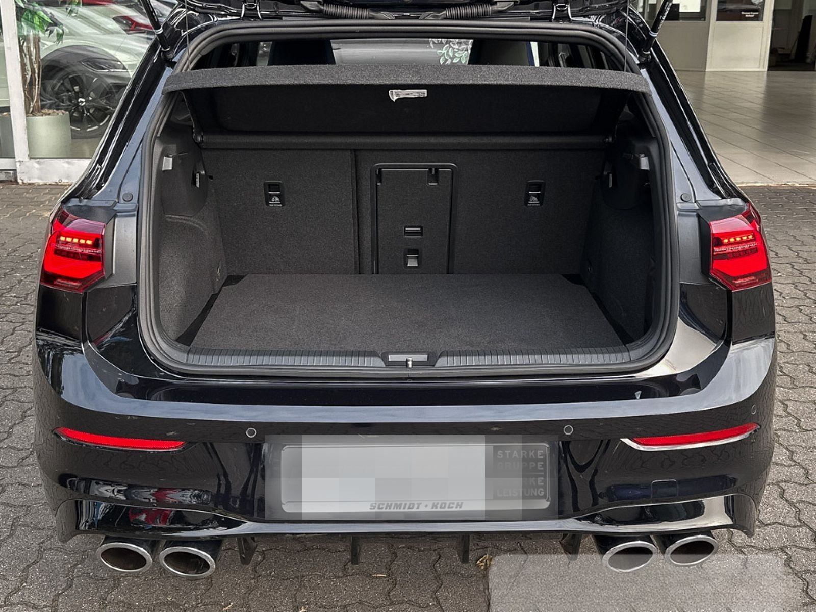 Volkswagen Golf VIII 2.0 TSI 4M R Performance BlackStyle foto 13