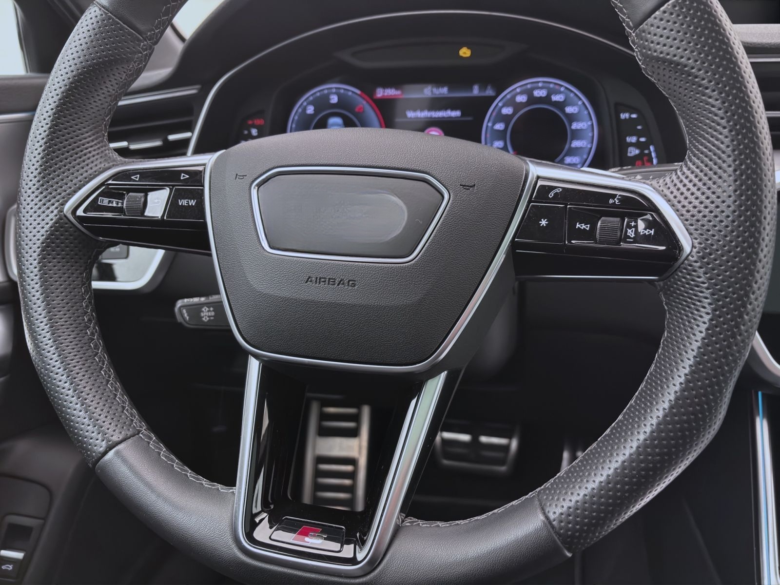 Audi A6 Avant 50 TDI Q S LINE PANO STANDHZG HD-MATRIX foto 12