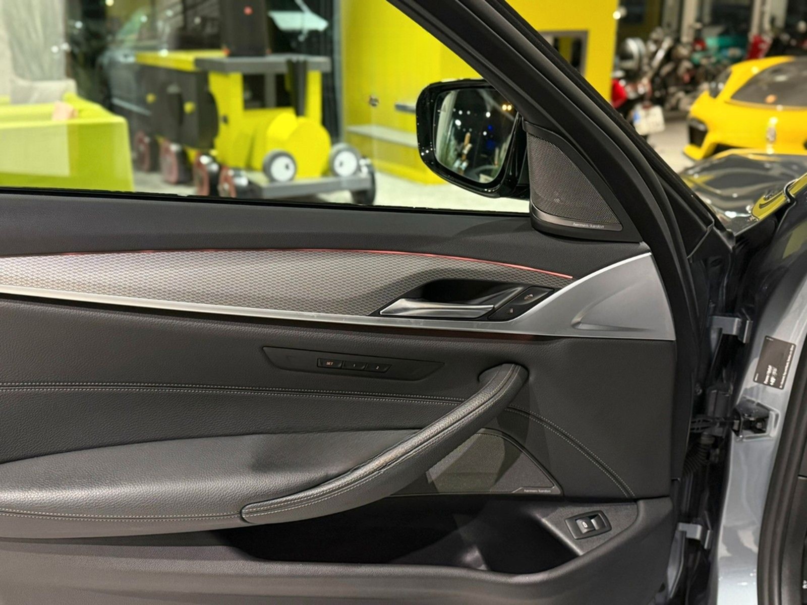 BMW M550d xDrive HUD*Harman/Kardon*Pano*SBL* foto 11