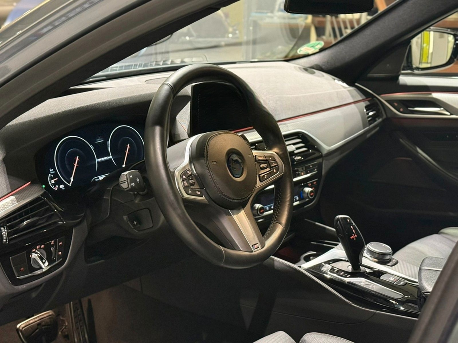BMW M550d xDrive HUD*Harman/Kardon*Pano*SBL* foto 16