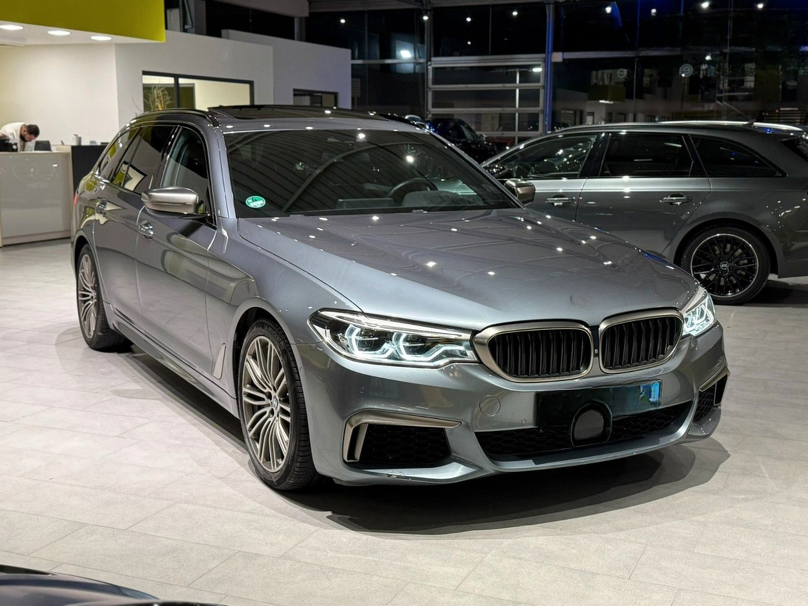 BMW M550d xDrive HUD*Harman/Kardon*Pano*SBL* foto 7