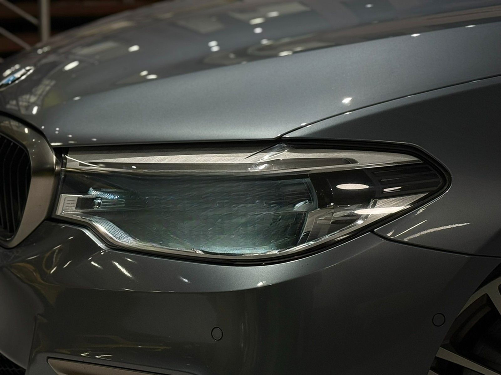 BMW M550d xDrive HUD*Harman/Kardon*Pano*SBL* foto 9