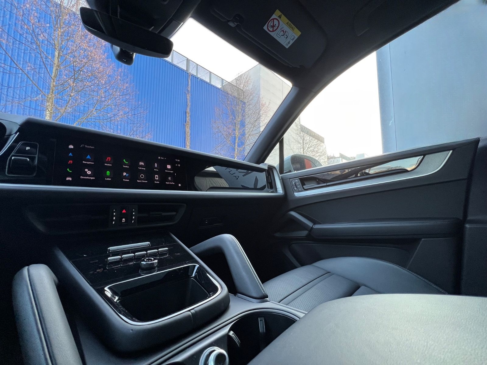 Porsche Cayenne E-Hyb Kreide · Inno · AHK · 14Wege  Bose foto 16