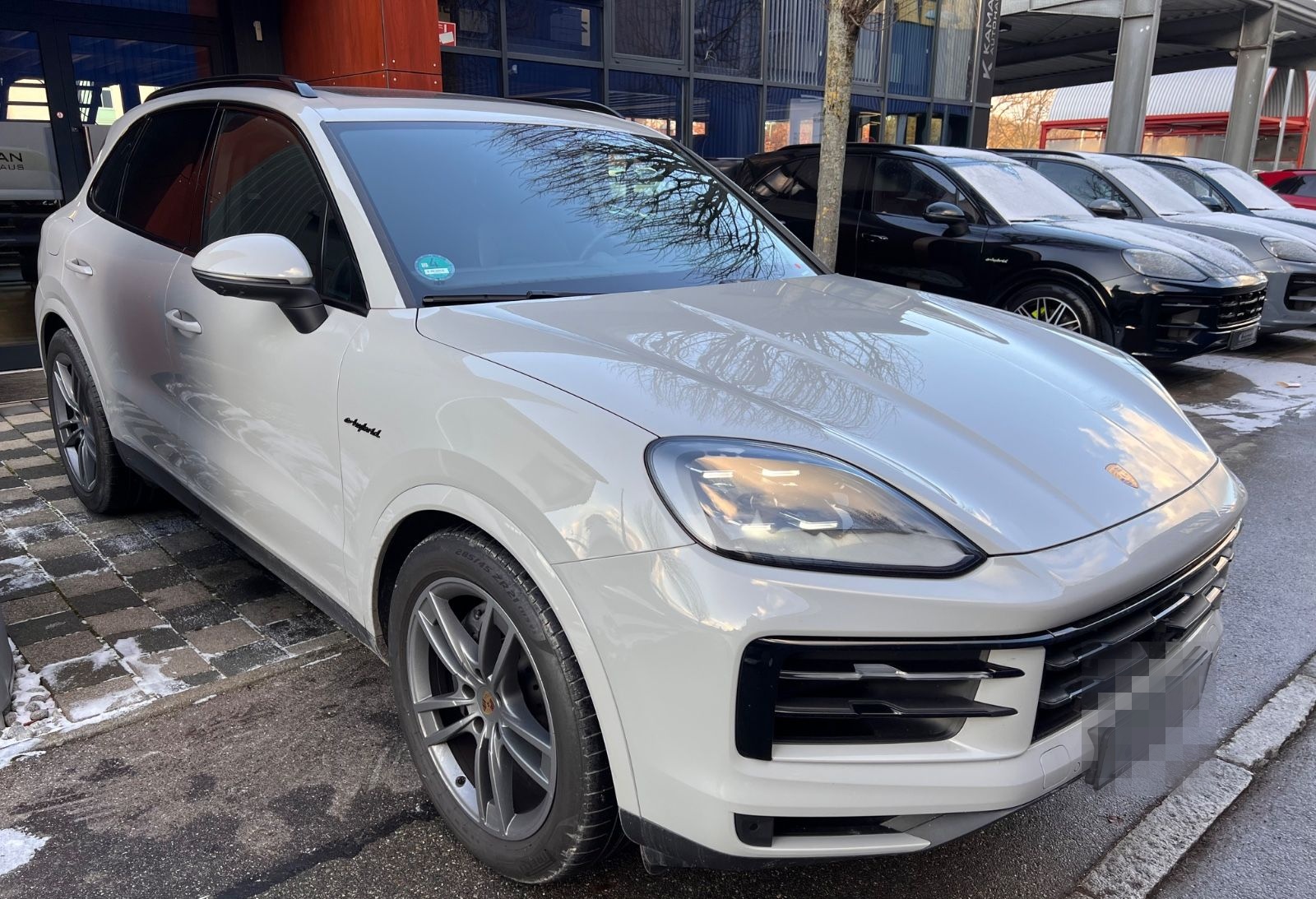 Porsche Cayenne E-Hyb Kreide · Inno · AHK · 14Wege  Bose foto 3
