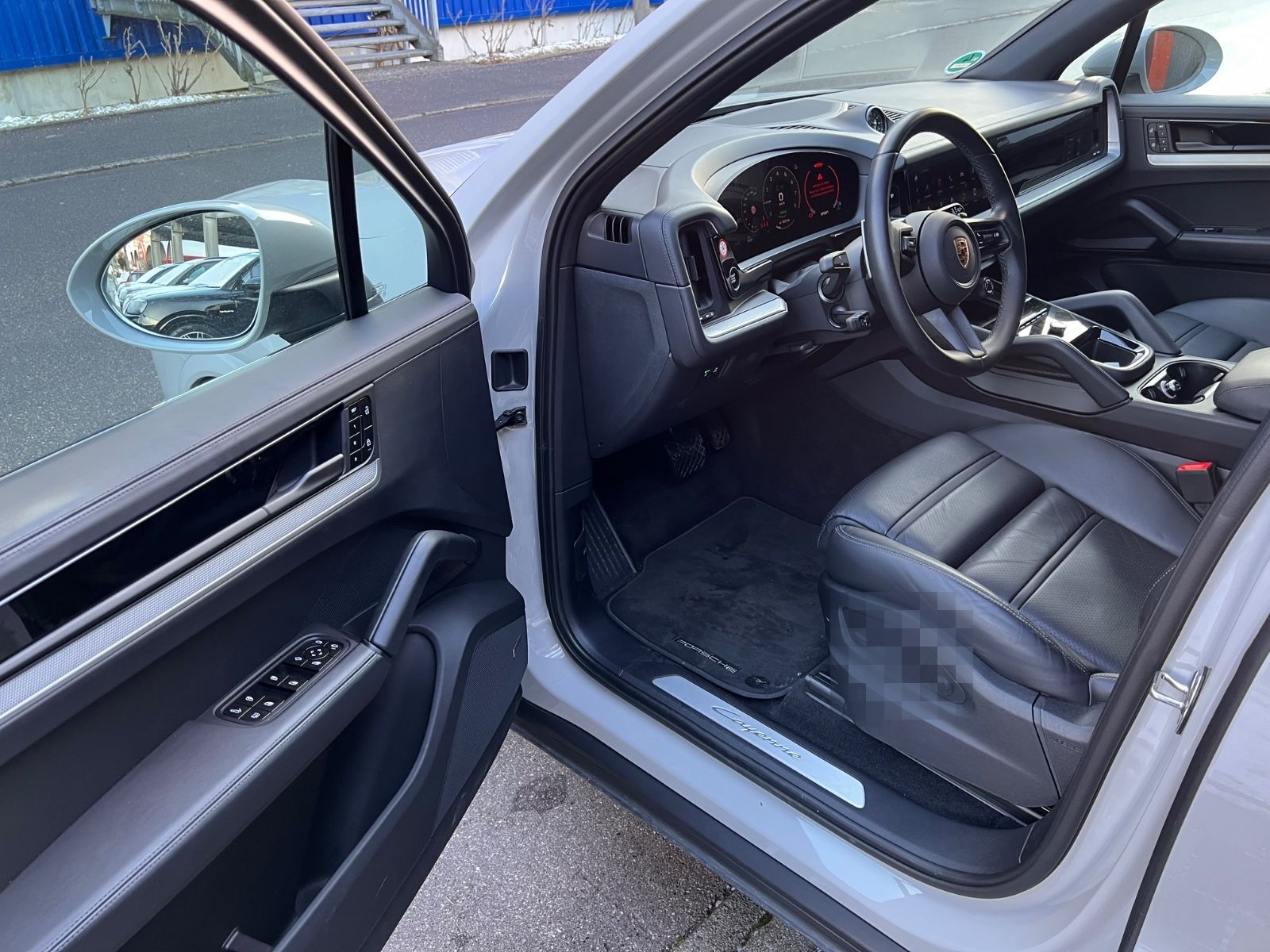 Porsche Cayenne E-Hyb Kreide · Inno · AHK · 14Wege  Bose foto 5