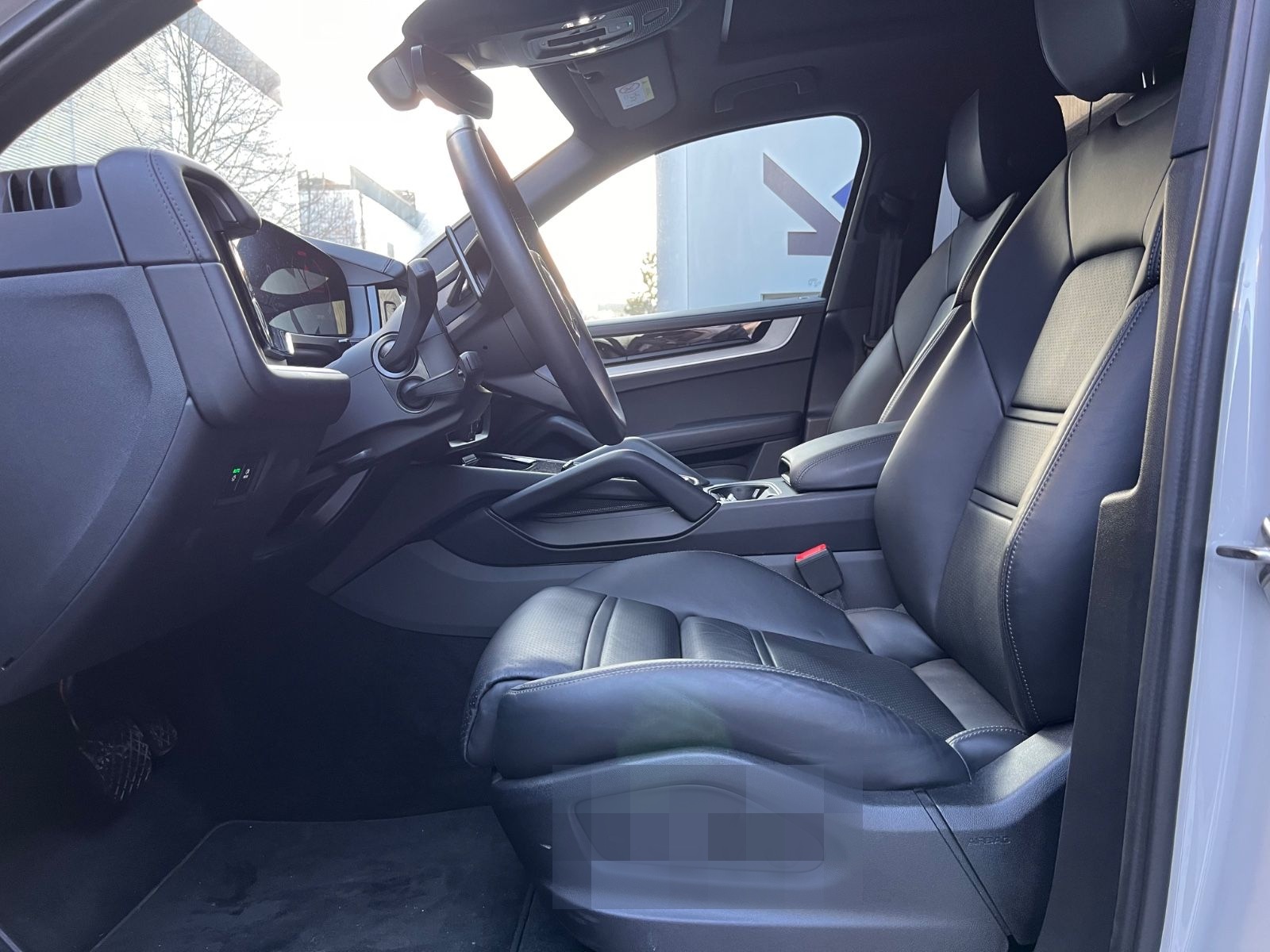 Porsche Cayenne E-Hyb Kreide · Inno · AHK · 14Wege  Bose foto 6