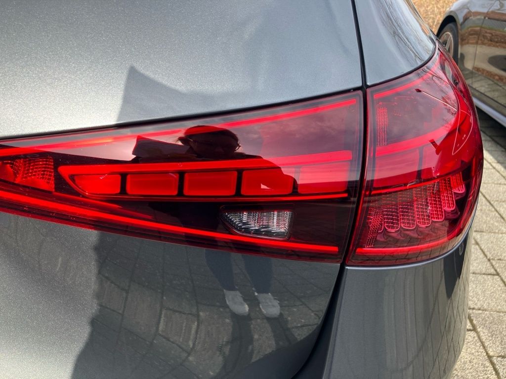 Mercedes-Benz C 300 d T AMG Distr MBUX Memory AMBIENTE AdSound foto 11