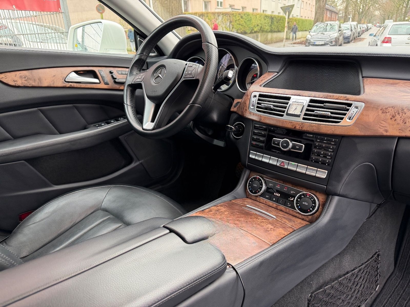 Mercedes-Benz CLS 350 H&Rsound*MEMO*LEDER*SDACH*KAMERA foto 18