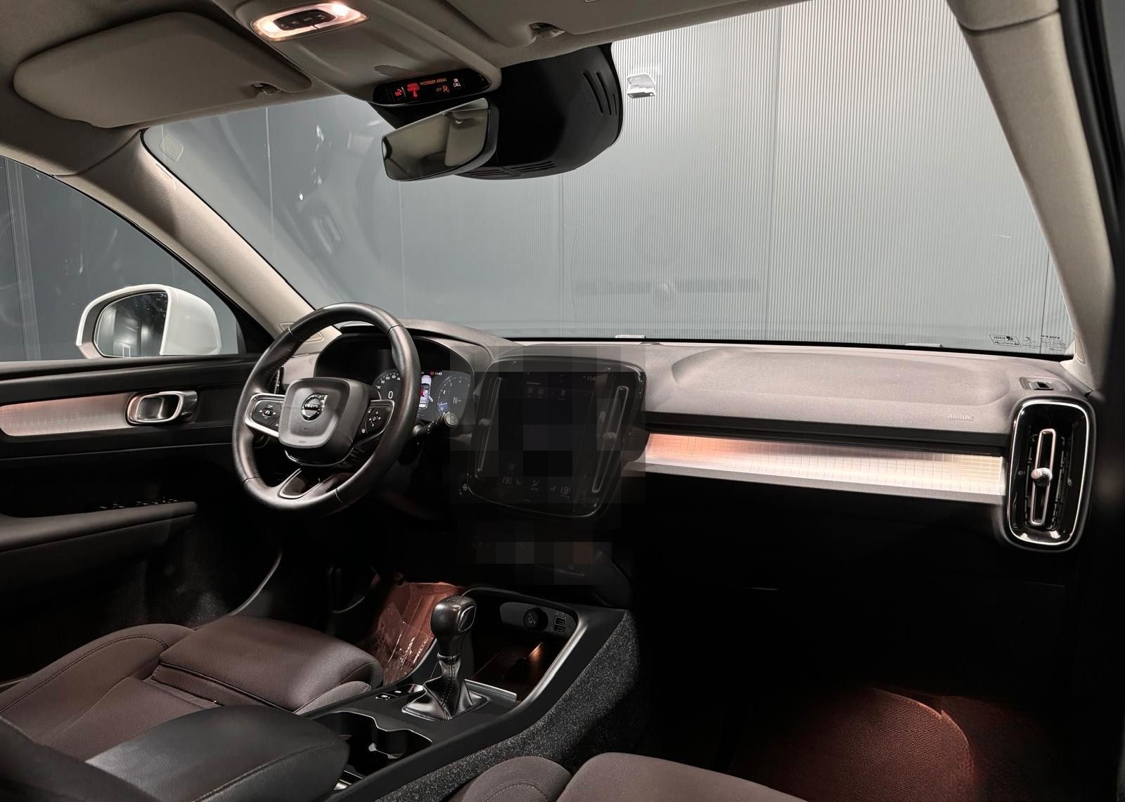 Volvo XC40 T2 Momentum Advanced | KAMERA | CARPLAY | foto 16