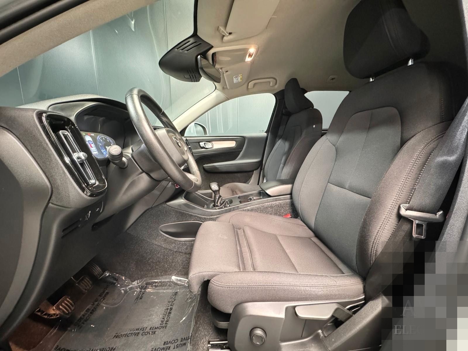 Volvo XC40 T2 Momentum Advanced | KAMERA | CARPLAY | foto 17