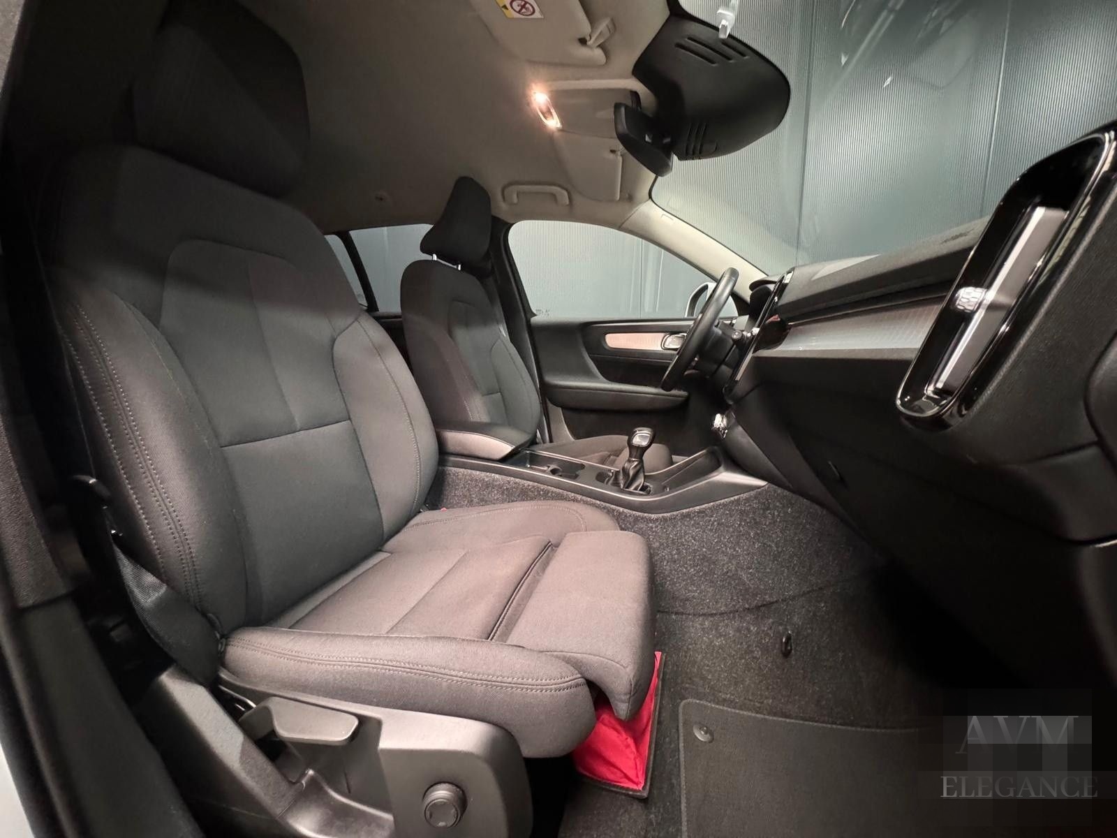 Volvo XC40 T2 Momentum Advanced | KAMERA | CARPLAY | foto 18