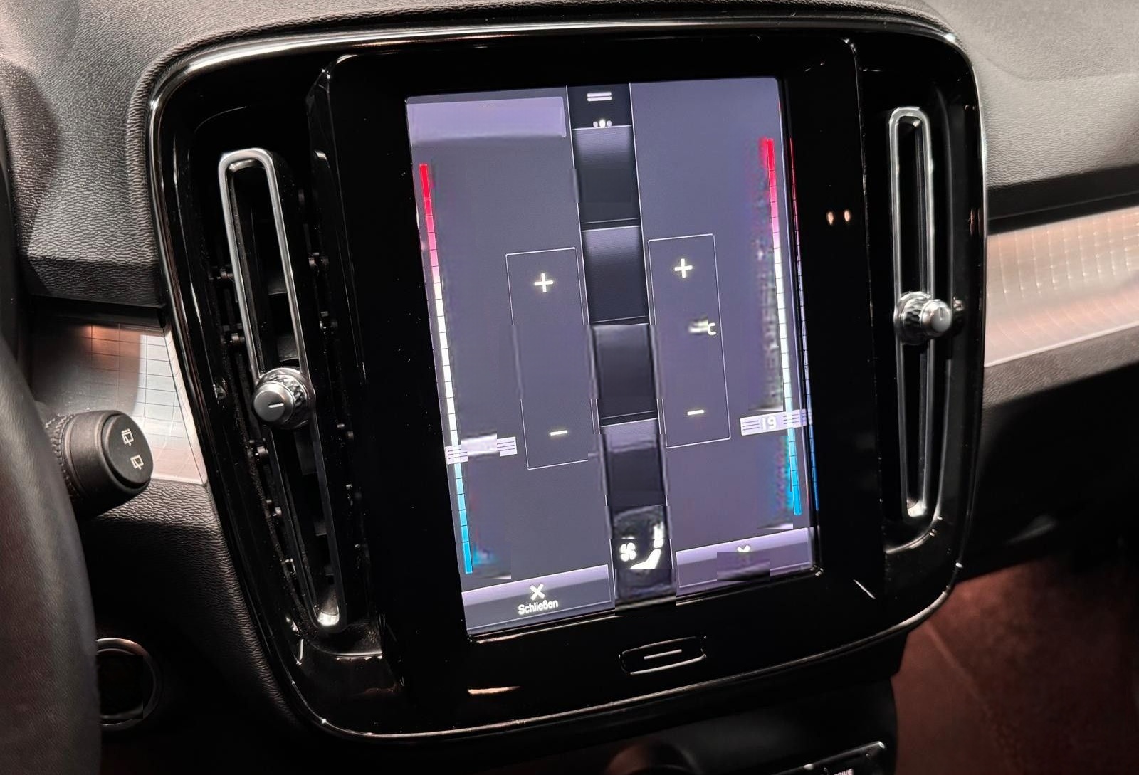 Volvo XC40 T2 Momentum Advanced | KAMERA | CARPLAY | foto 25