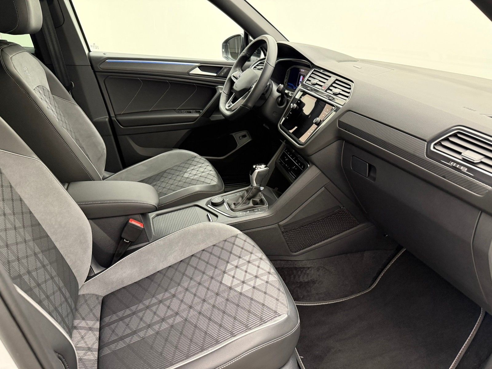 Volkswagen Tiguan Allspace TDI 4M R-Line 7Sitze BlackSport foto 3