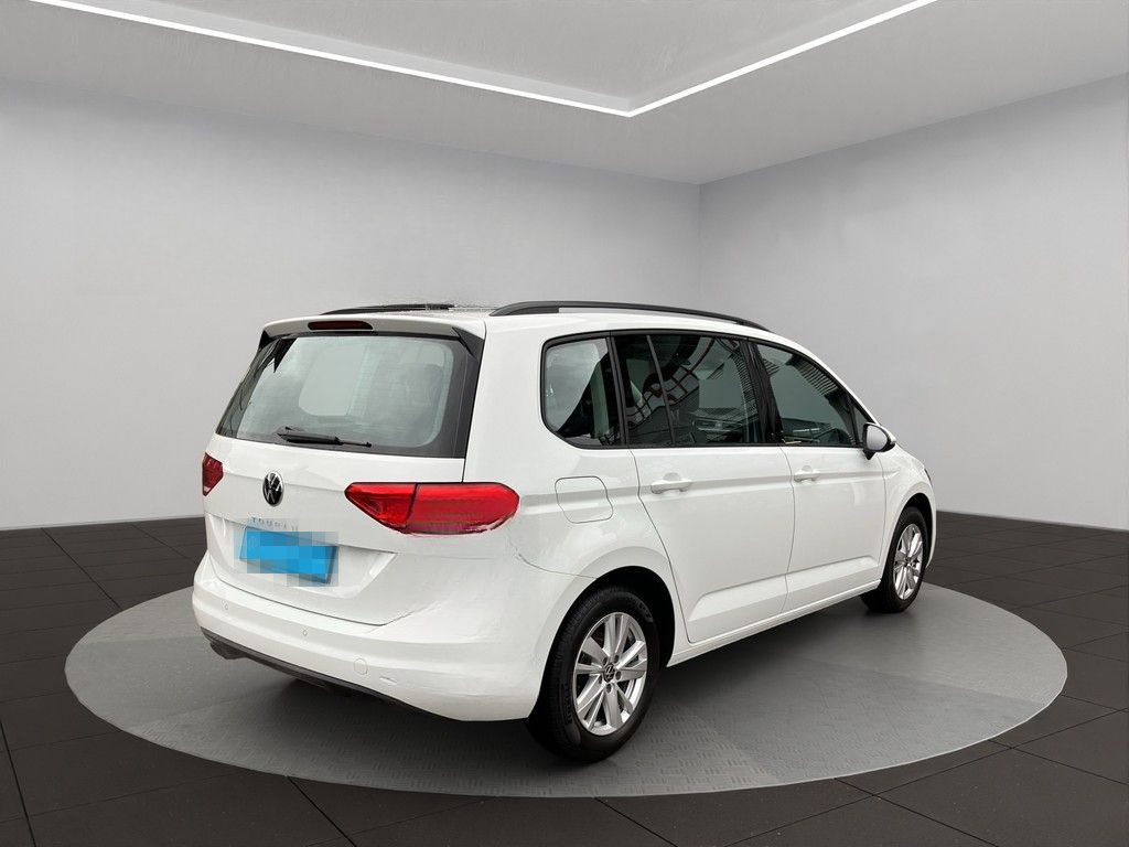 Volkswagen Touran Comfortline 2.0 TDI DSG Navi ACC foto 6