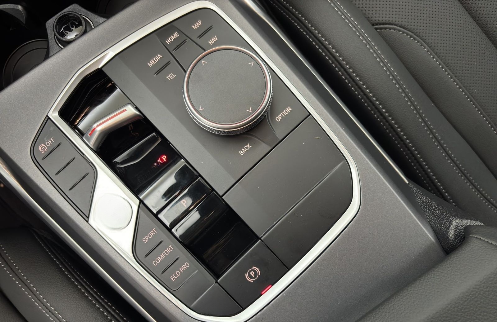 BMW 318d Touring [Sport Line, LC Plus, AHK, ACC, RFK foto 14