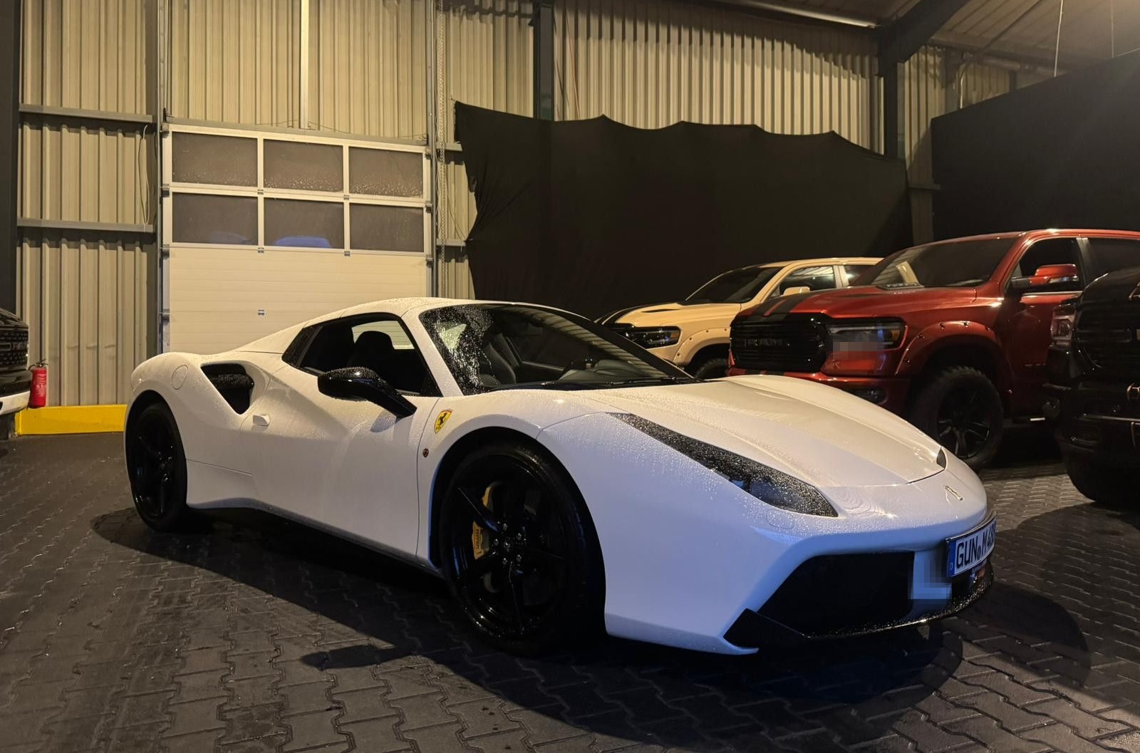 Ferrari 488 Spider BIANCO AVUS CARBON HELE foto 8