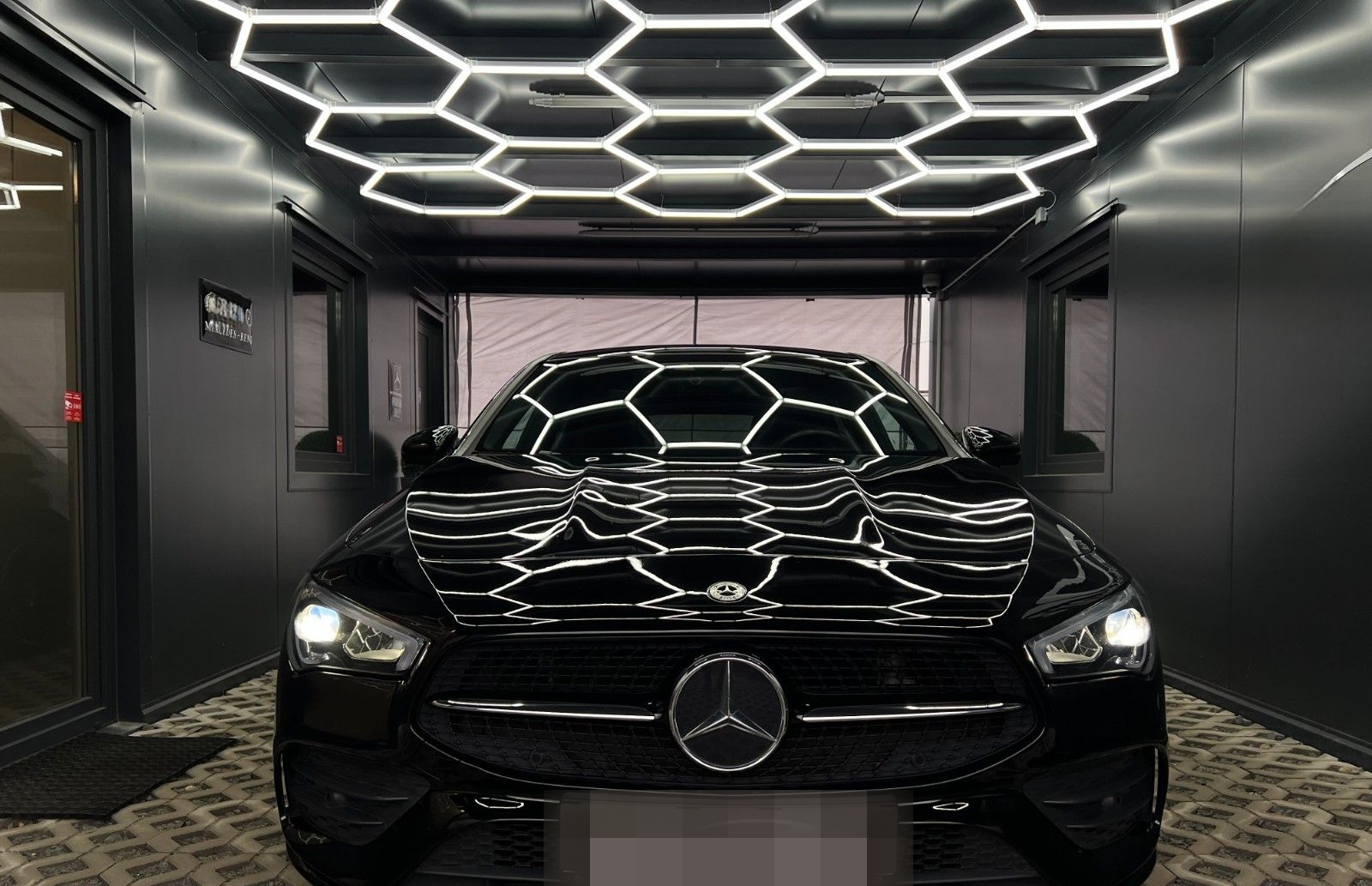 Mercedes-Benz CLA 200d SB 8G AMG NIGHT AUGR+KAM MEMORY 19"PANO foto 4