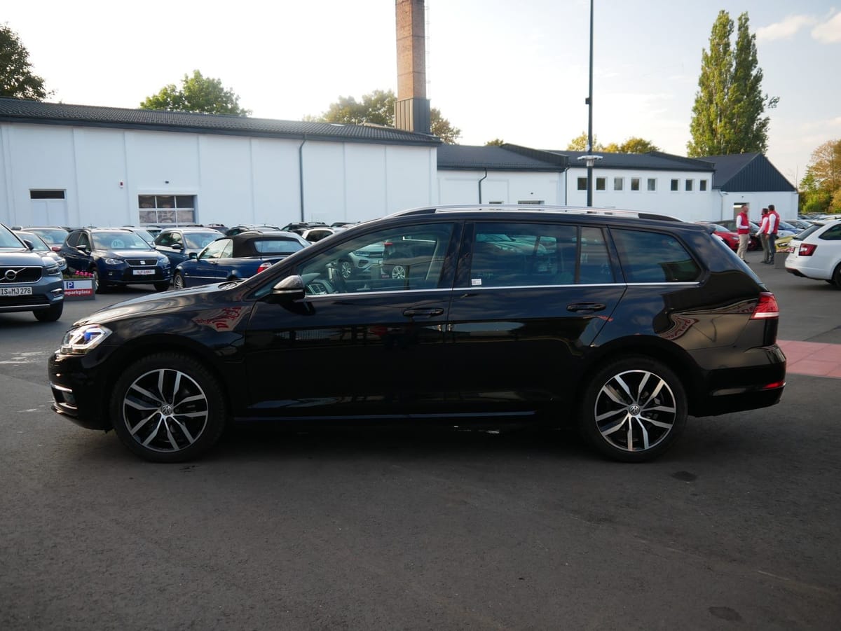 Volkswagen Golf VII Variant 2.0 TDI Highline LED ACC AHK foto 2