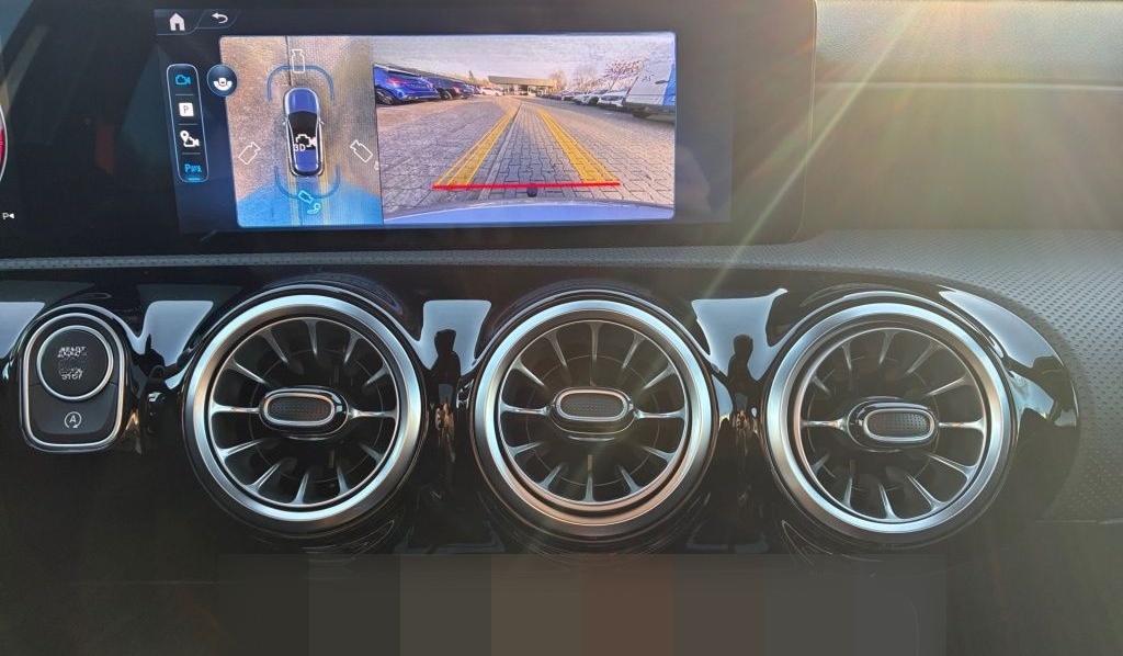 Mercedes-Benz AMG A 35 4M AHK Night 360° Multibeam Burm. Pano. foto 16
