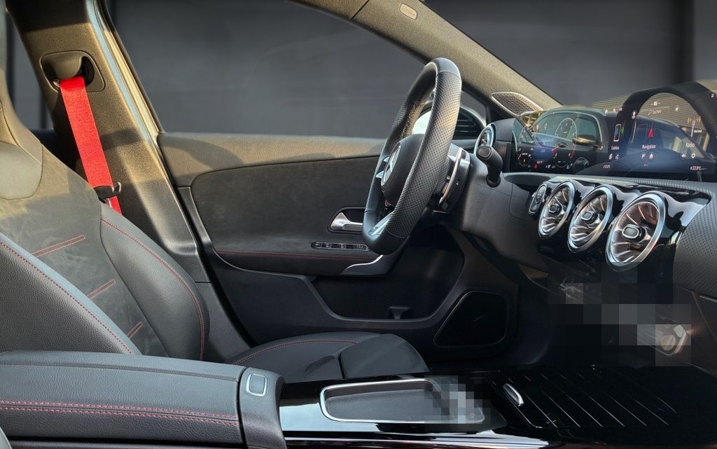 Mercedes-Benz AMG A 35 4M AHK Night 360° Multibeam Burm. Pano. foto 17