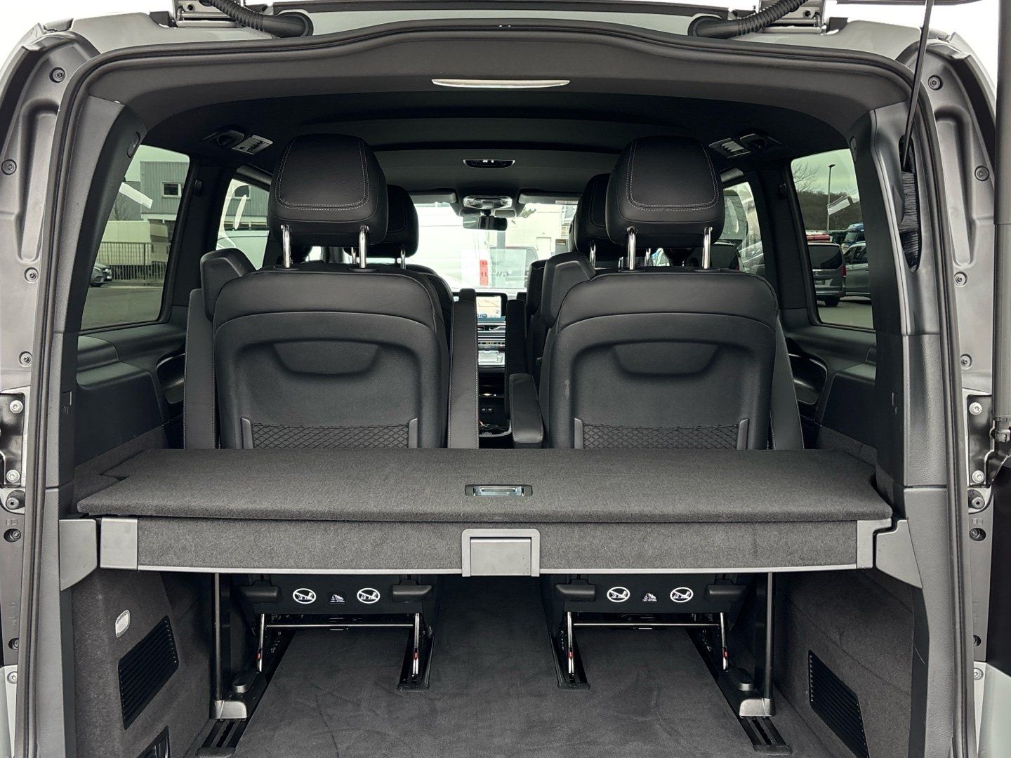 Mercedes-Benz V 250 d Avantgarde lang Distr. AIRMATIC 360° AHK foto 17