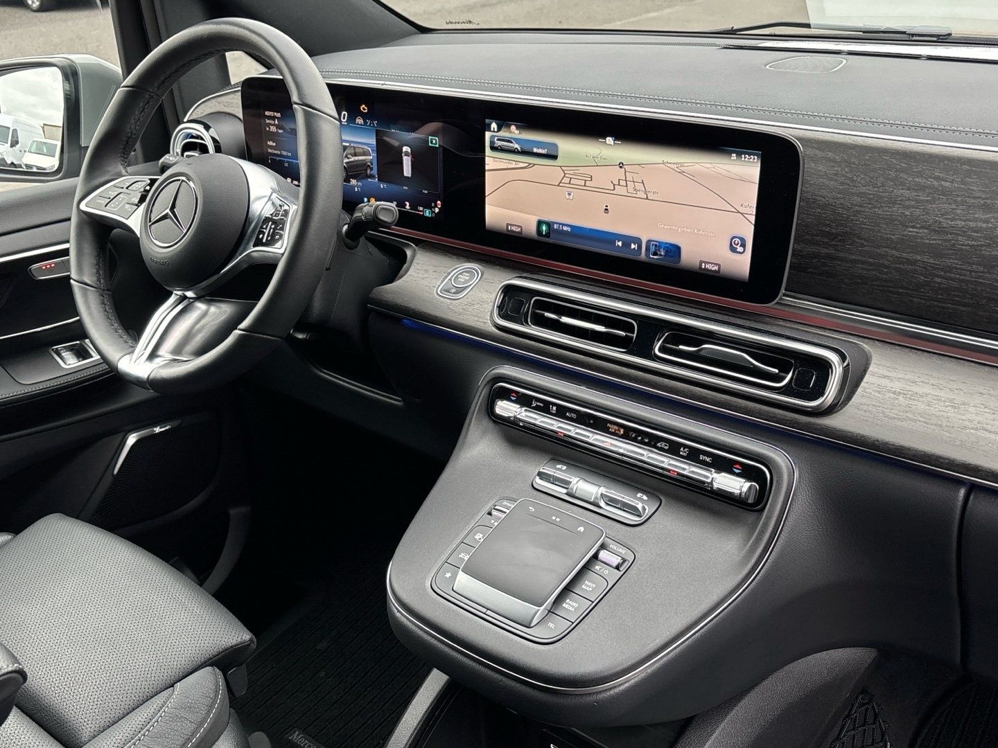 Mercedes-Benz V 250 d Avantgarde lang Distr. AIRMATIC 360° AHK foto 9