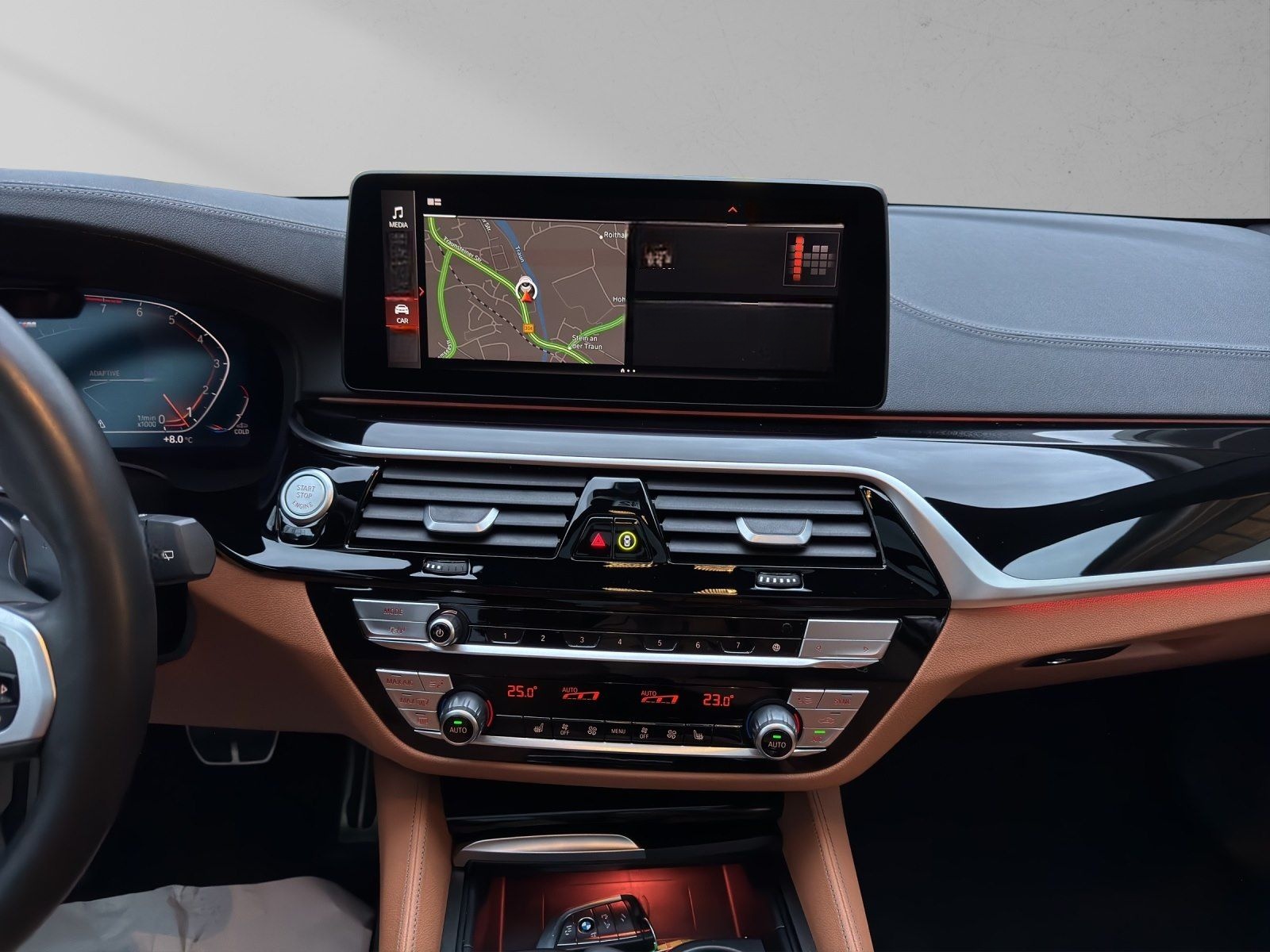 BMW 530i xDrive Touring M Sport Pro 20" Aktivlenkung foto 18