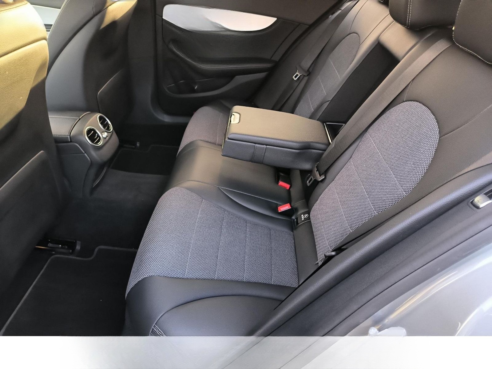 Mercedes-Benz C 200CGI,2.0Avantgarde,Automatik,LED,Navi,TÜVNeu foto 12