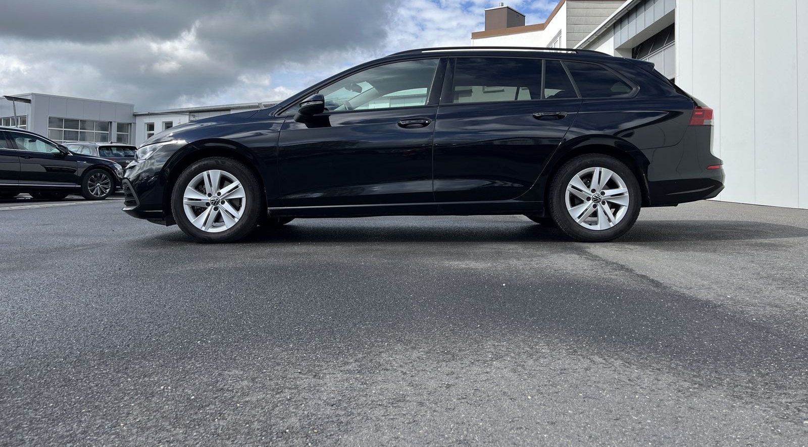Volkswagen Golf Variant 2.0 TDI Life 136€ m. 20% Anzahlung  foto 2