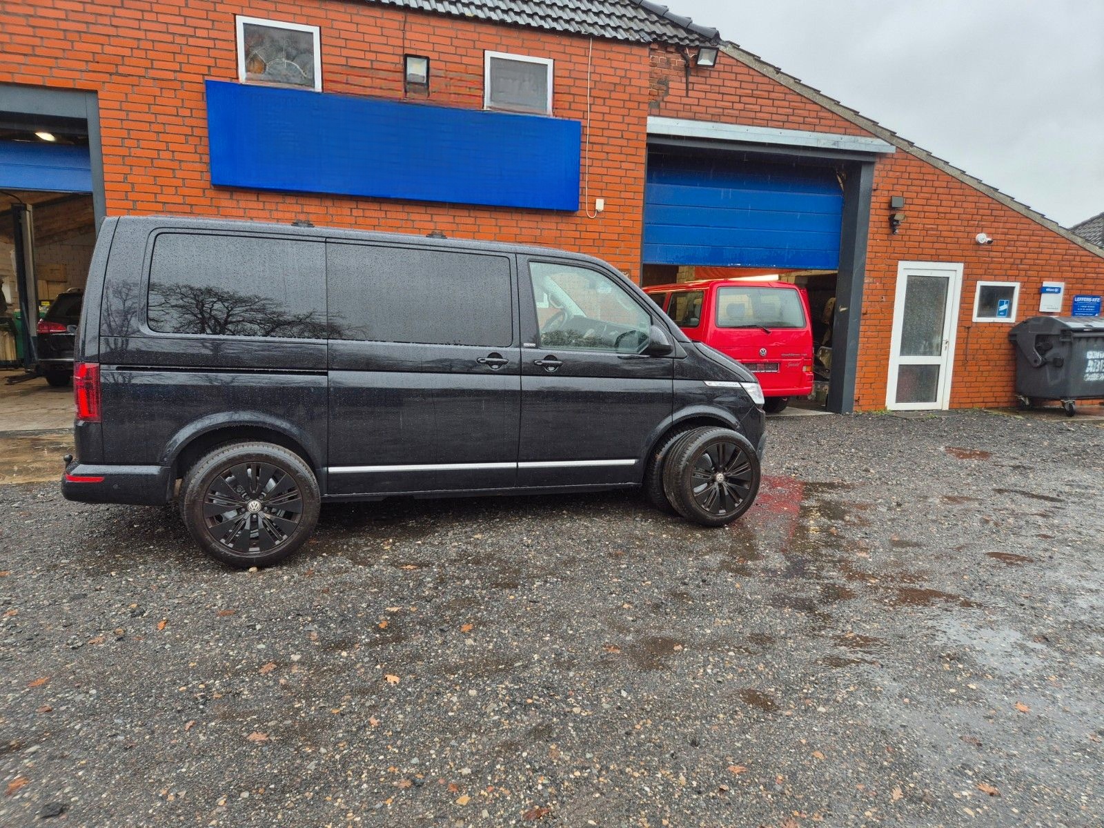 Volkswagen T6.1 Multivan 2.0TDI DSG 4Motion/STANDH/AHK/LED foto 2