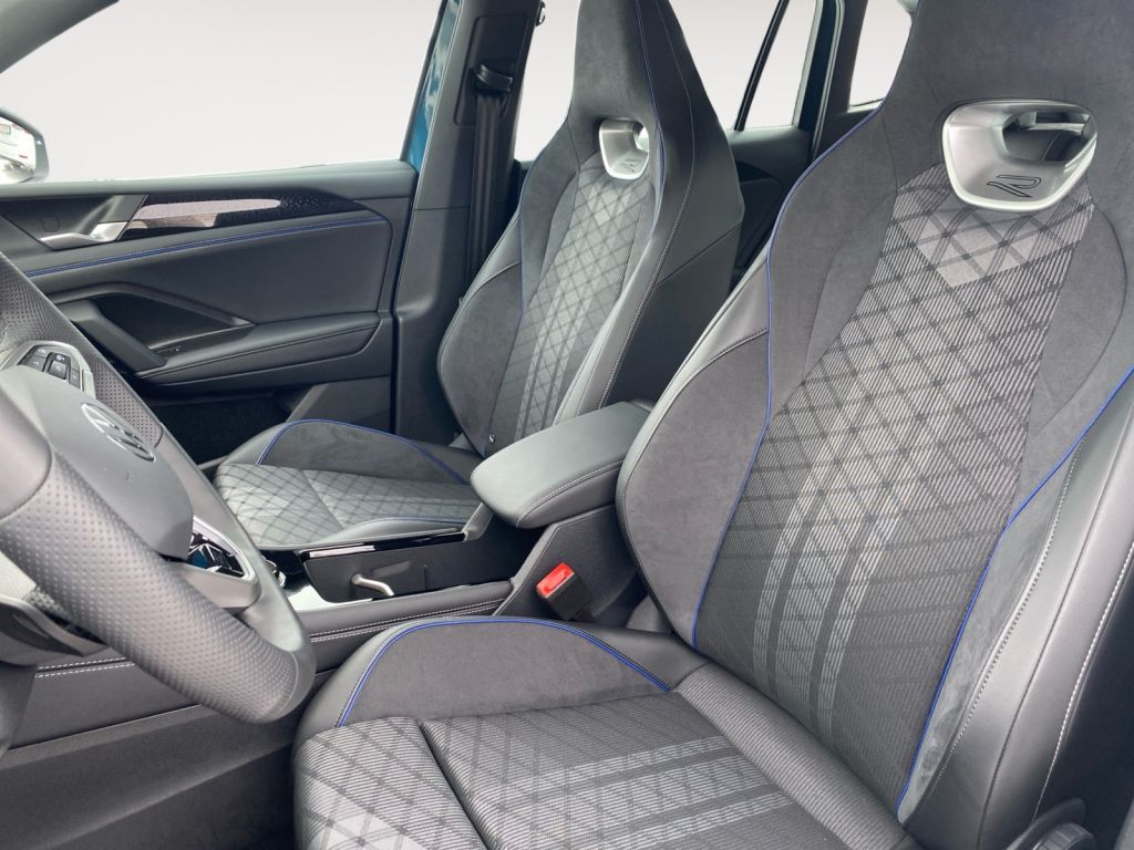 Volkswagen Tiguan 1.5 eTSI DSG R-Line AHZV IQ Matrix Navi foto 8
